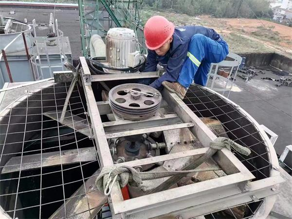 開式冷卻塔中空調(diào)循環(huán)水管道如何布置？？(開式冷卻塔原